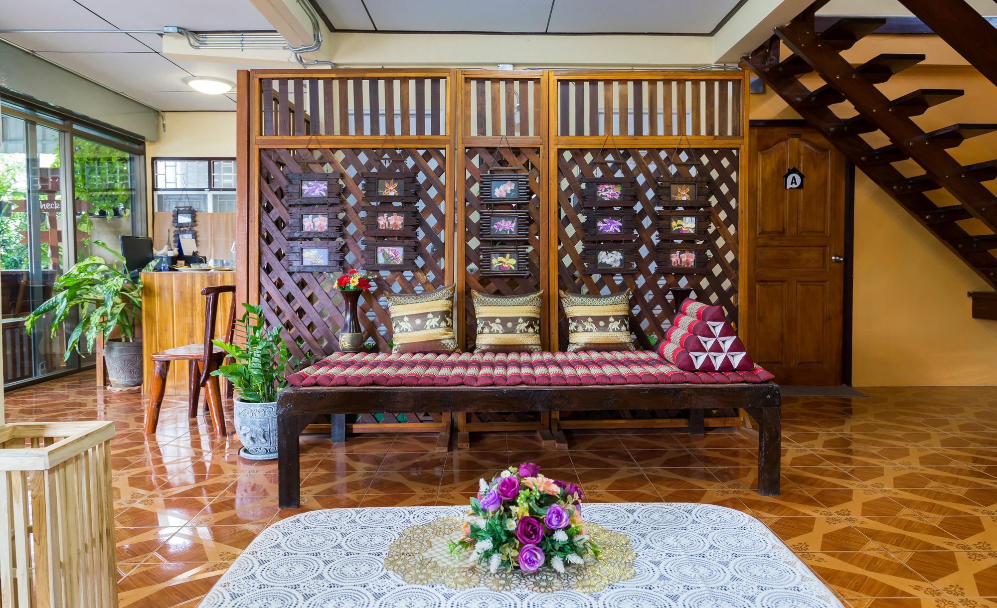 Banchan Hostel Пра Након Си Аютая Екстериор снимка